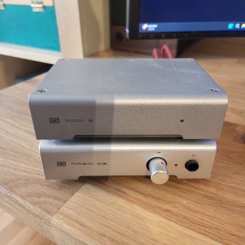 Schiit stack