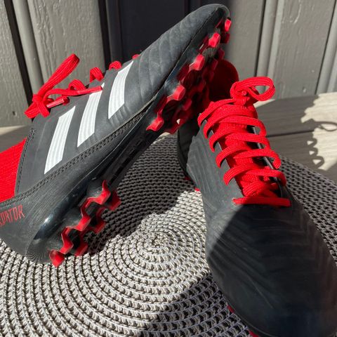 Adidas Predator Fotballsko Str 37 1/3