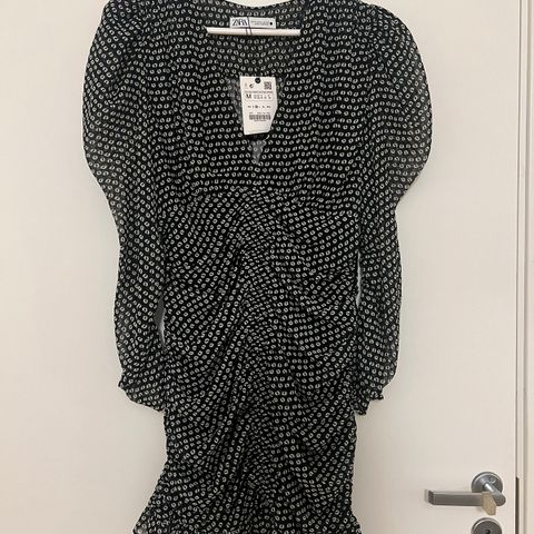 Ubrukt kjole fra Zara