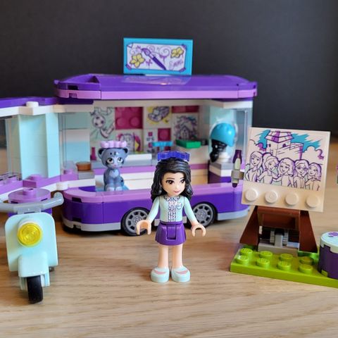 Lego friends 41332 Emmas kunstutstilling