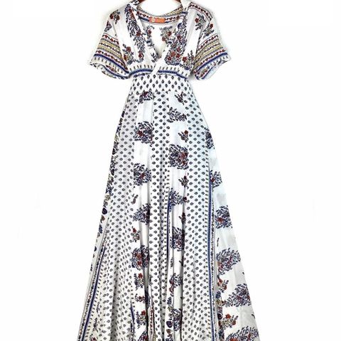 Small Wild Floral Print White A-line Maxi-Dress