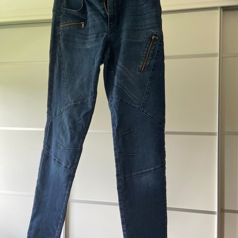 Super lækre jeans str 38
