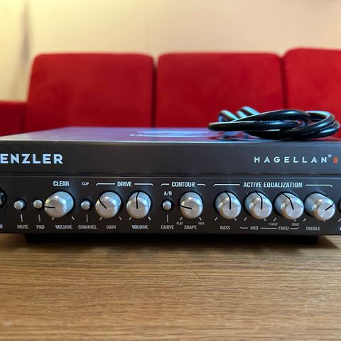 Bassforsterker: Genzler Magellan 800