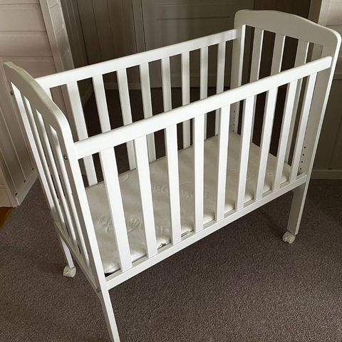 Troll bedside crib m/ madrasse