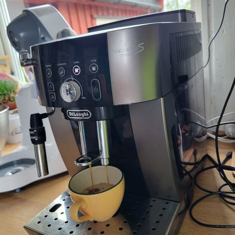 DeLonghi Magnifica S Smart ECAM250.33.TB kaffemaskin