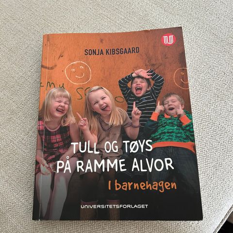 Tull og tøys på ramme alvor