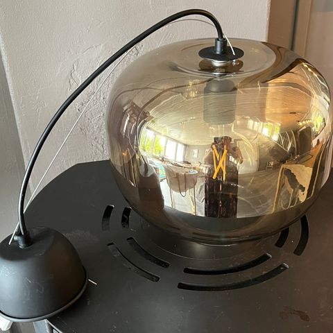 Taklampe / pendel i glass fra Home & Cottage selges