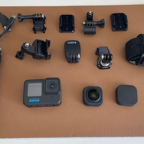 GoPro Hero 11 Black med Max Lens Mod og div utstyr