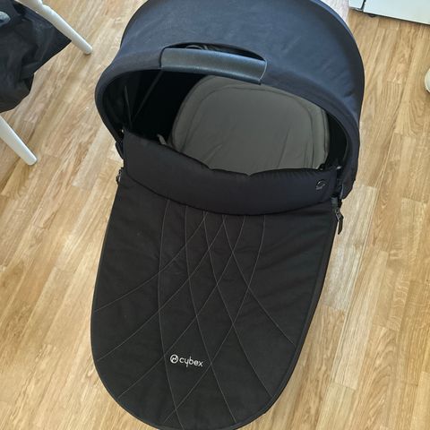 Cybex priam lux carry cot 2021