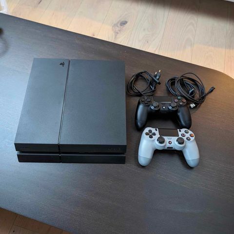 PlayStation 4 (PS4) Ultimate 1TB | 2 kontrollere