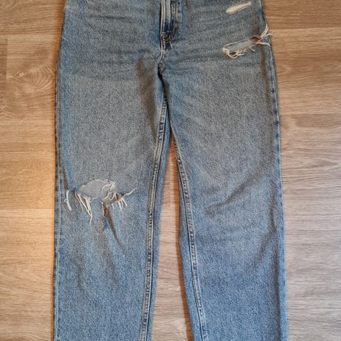 Pull and bear jeans