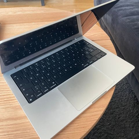 MacBook Pro 14