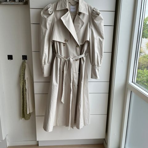 Claire trench coat