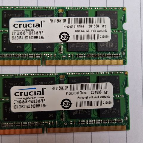 Crucial 2 x 8GB (16GB) DDR3 1600MHz SODIMM RAM