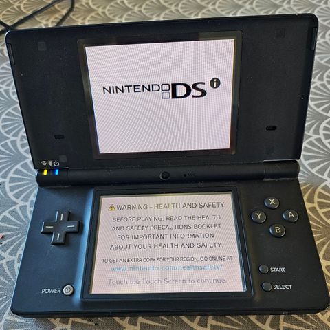 Nintendo DS i med 12 spill