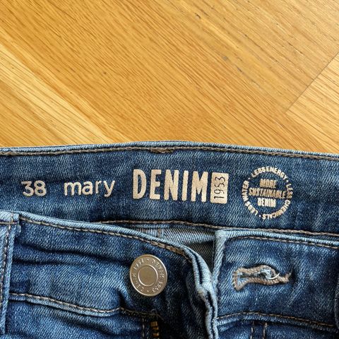 Ola bukse i str 38 fra Denim