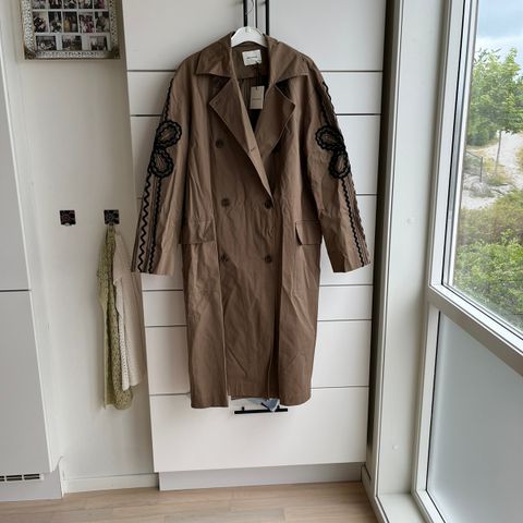 Sofie schnoor trench coat M