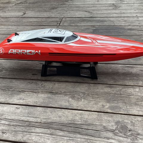 UDI Arrow RC Båt - Red 2.4GHz