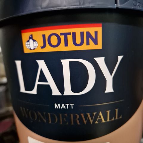 Varmgrå Jotun Lady Wonderwall 05/matt interiørmaling