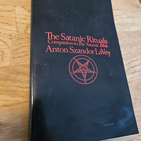 The Satanic Rituals - Companion to The Satanic Bible,  Anton LaVey (Engelsk)