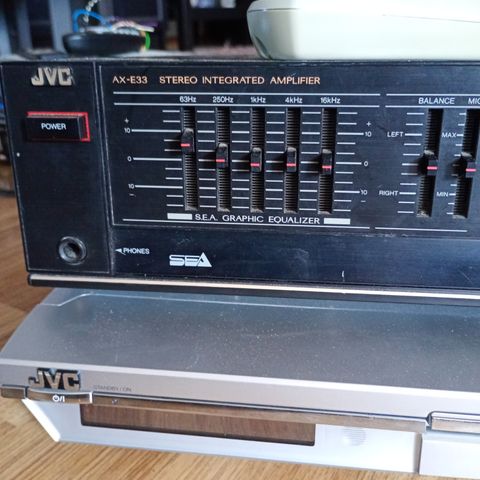 JVC music/video sistem