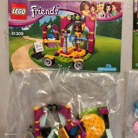 Lego friends selges