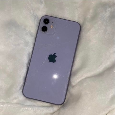 iPhone 11  128gb