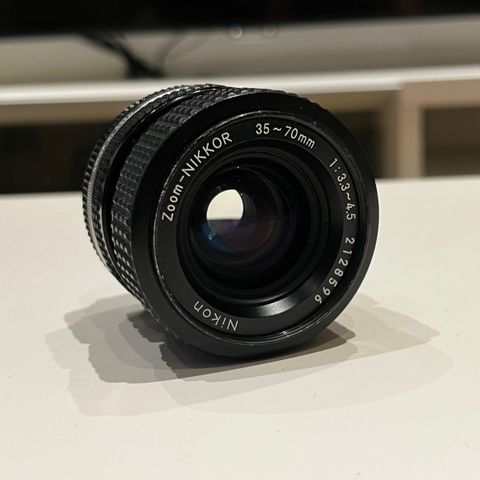 Nikon Nikkor 35-70mm f3.3-4.5 Ai-S