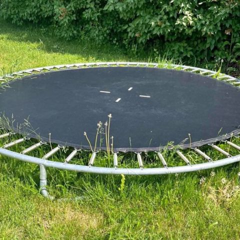 Selger Fint brukt Trampoline