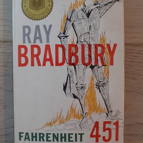 Fahrenheit 451 - av Ray Bradbury - Få med gratis ved kjøp over 100 kr