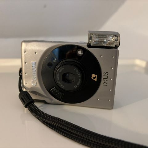 Canon Ixus Analogt Aps-c kompakt kamera.(1996)Fastpris!