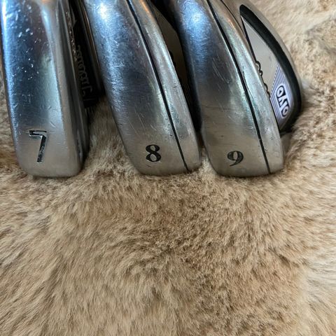 jernkøller 7-Titleist 8-Olyo 9-Olyo