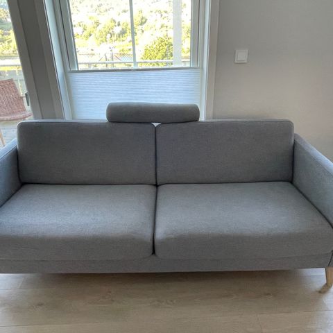 Viken sofa treseter i ulltekstil fra Skeidar