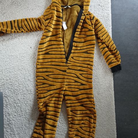 Tiger jumpsuit