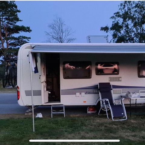 Campingvogn til leie Hobby Deluxe/excellent