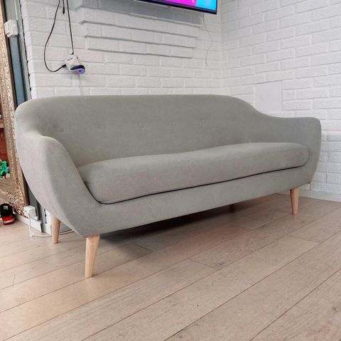 Grå sofa (god stand) 🩶