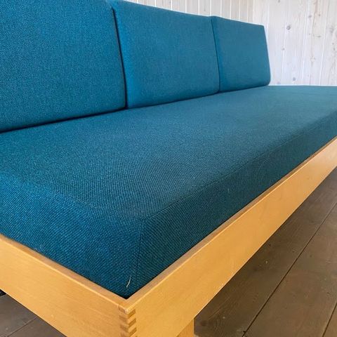 Daybed - to sofabenker fra 60-tallet med eller uten puter