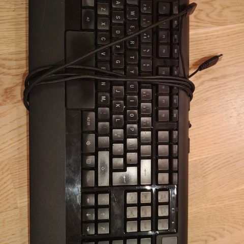 Steelseries Apex Gaming Keyboard