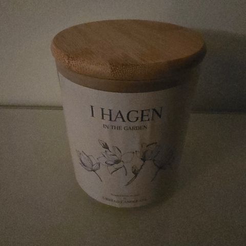 Duftlys "I hagen" fra Urstad & Co