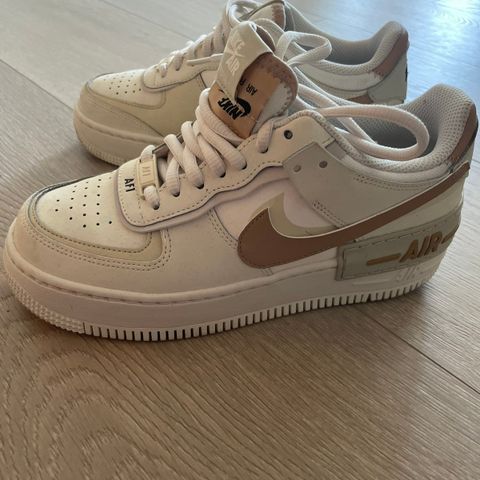 Nike air