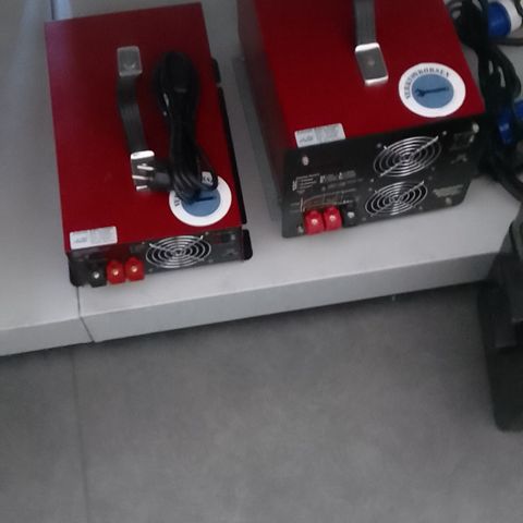 24 V batteriladere