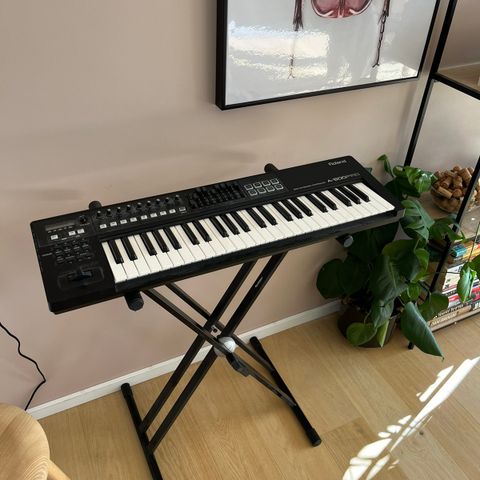Roland A-500 Pro keyboard til salgs