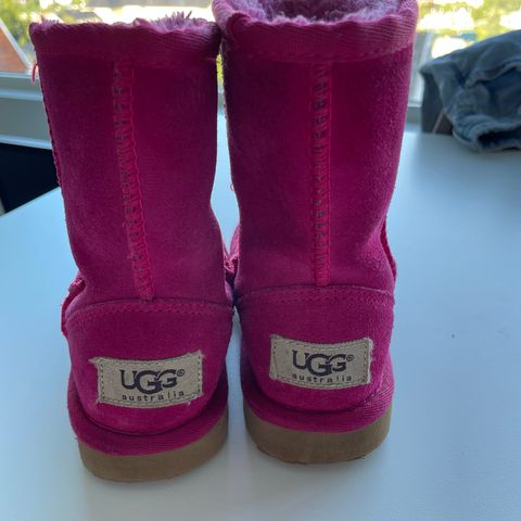 UGGs