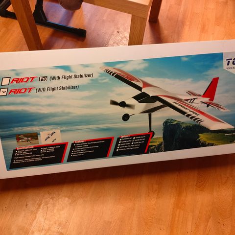 Top rc hobby Riot 1400mm