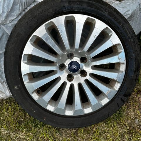 17» komplett sommerhjul til Ford selges!