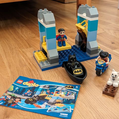 2 LEGO DUPLO-setts med Batman