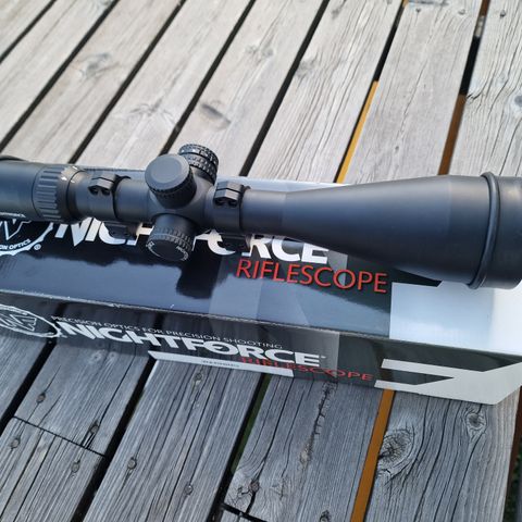 Nightforce SHV 4-14 x 56 Kikkertsikte