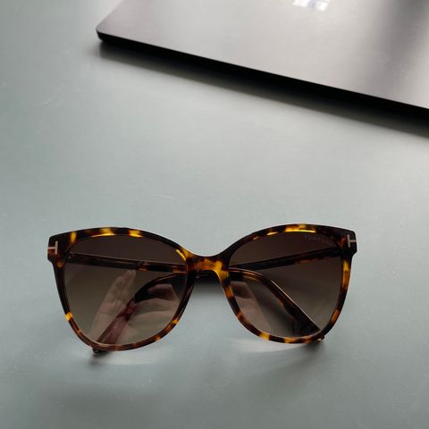 Solbrille Tom Ford " Ani" TF844