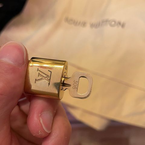 Louis vuitton lås