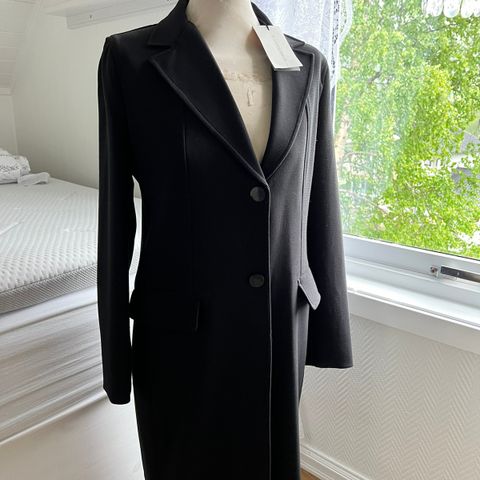 By Malene Birger blazer str 38 selges kr 1000,-